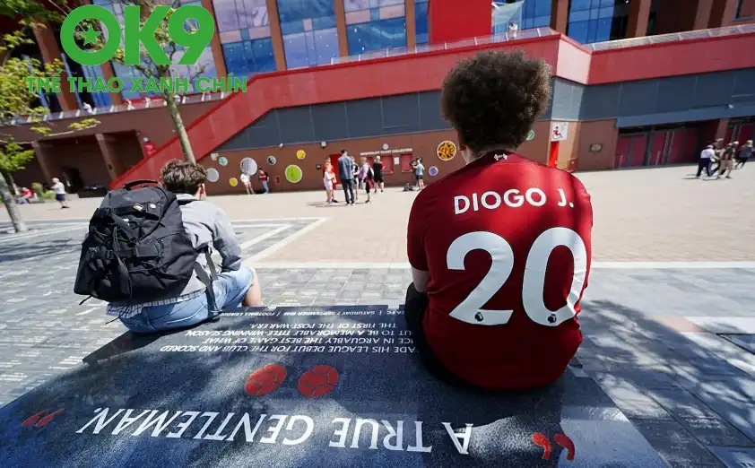 Những lời tri ân đang được Liverpool và NHM đội bóng thành phố Cảng gửi đến Jota. Ảnh: CLB
